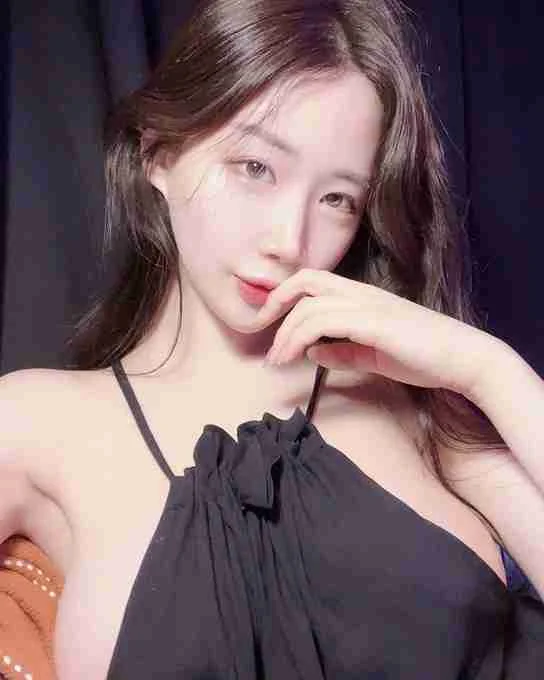 Gái Xinh Ngày 12/10/2025 ảnh số 20 nhà cái fly88